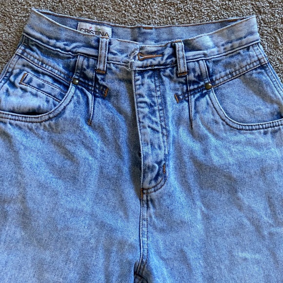 Vintage Denim - Vintage 90s Cristina Jeans 5/6 High Waisted Mom Tapered Light Wash Denim.